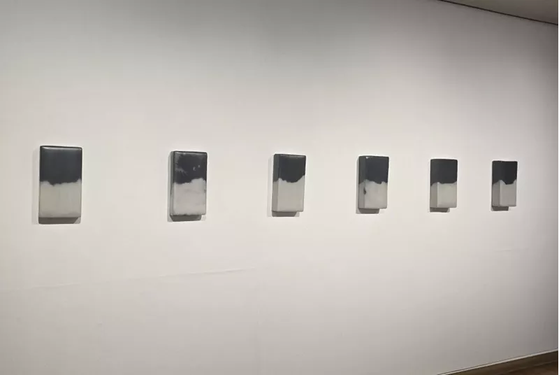 <숨의 시간> 2023-2026, Clay, smoke-fired, Dimensions variable